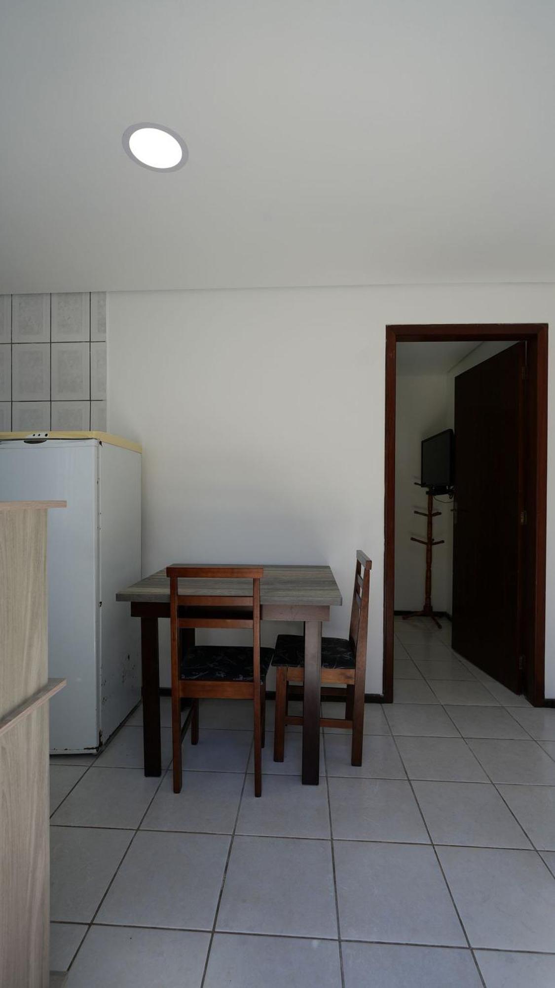 Residencial Adolfo - Mestre Naro บอมบินญัส ภายนอก รูปภาพ