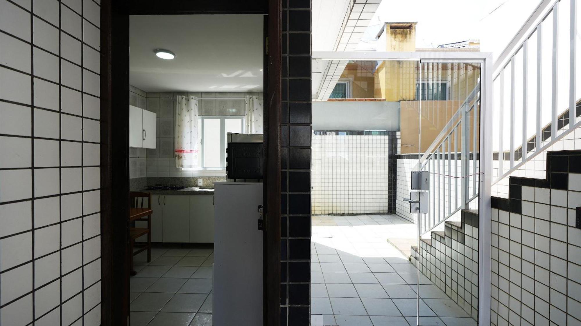 Residencial Adolfo - Mestre Naro บอมบินญัส ภายนอก รูปภาพ